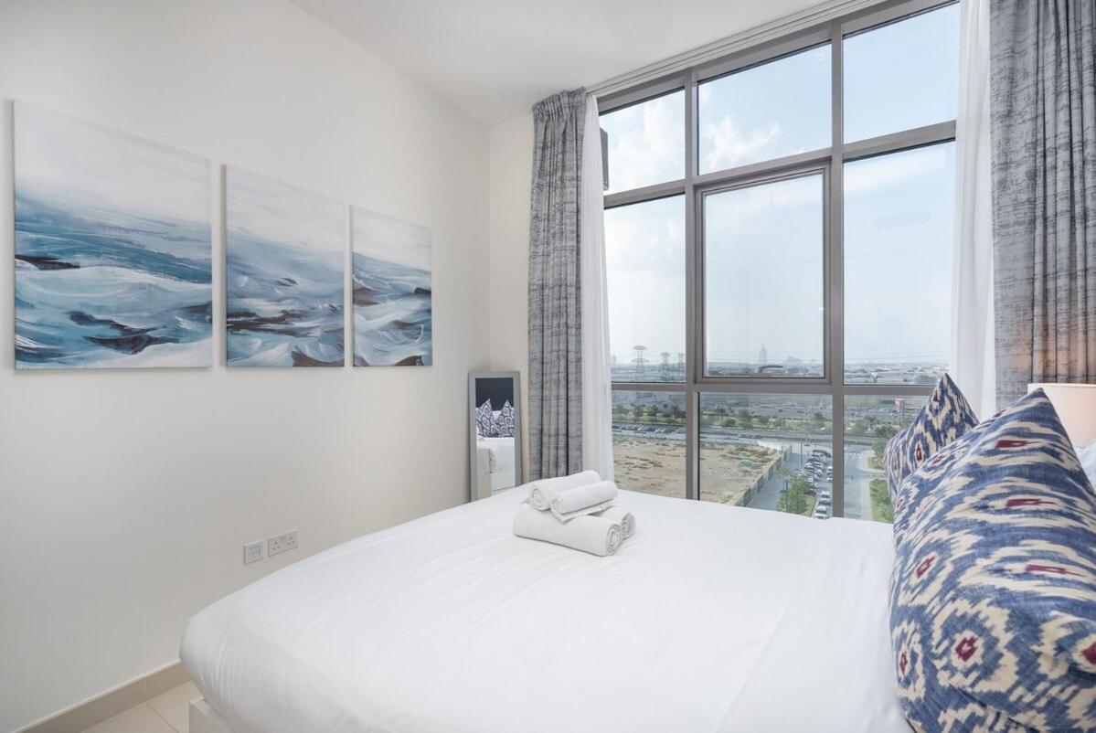 Stylish Homey 1-bedroom Perfect For 4 In Hills * Dubai