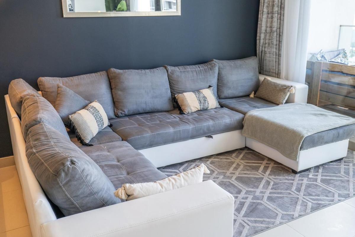 Stylish Homey 1-bedroom Perfect For 4 In Hills